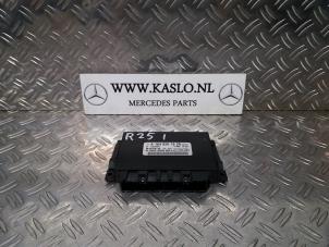 Used PDC Module Mercedes R (W251) 3.0 320 CDI 24V 4-Matic Price € 50,00 Margin scheme offered by kaslo auto parts
