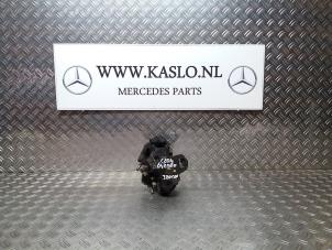 Used High pressure pump Mercedes C (W204) 3.0 C-320 CDI V6 24V Price € 175,00 Margin scheme offered by kaslo auto parts