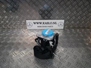 Usagé Ceinture de sécurité arrière gauche Mercedes B (W246) 1.5 B-180 CDI,d 16V Prix € 50,00 Règlement à la marge proposé par kaslo auto parts