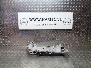 Used Intake manifold Mercedes ML II (164/4JG) 3.0 ML-320 CDI 4-Matic V6 24V Price € 150,00 Margin scheme offered by kaslo auto parts