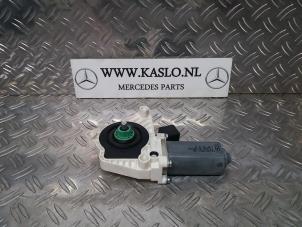 Used Rear door window motor 2-door Mercedes E (C207) E-220 CDI 16V BlueEfficiency Price on request offered by kaslo auto parts