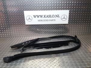 Used Extra window 2-door, rear right Mercedes E (C207) E-220 CDI 16V BlueEfficiency Price on request offered by kaslo auto parts