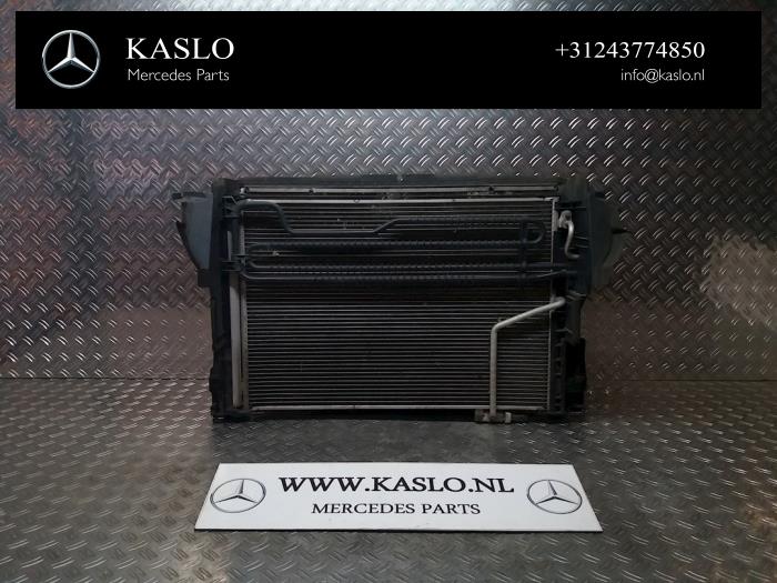 Usagé Radiateur Mercedes E (C207) E-220 CDI 16V BlueEfficiency Prix € 100,00 Règlement à la marge proposé par kaslo auto parts