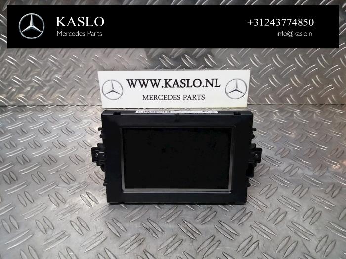 Begagnade Innerdisplay Mercedes C (C204) 1.8 C-180 CGI 16V BlueEfficiency Pris € 50,00 Marginaltabell erbjuds av kaslo auto parts
