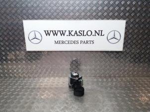 Used Rear seatbelt, left Mercedes C (C204) 2.2 C-250 CDI 16V BlueEfficiency Price € 50,00 Margin scheme offered by kaslo auto parts