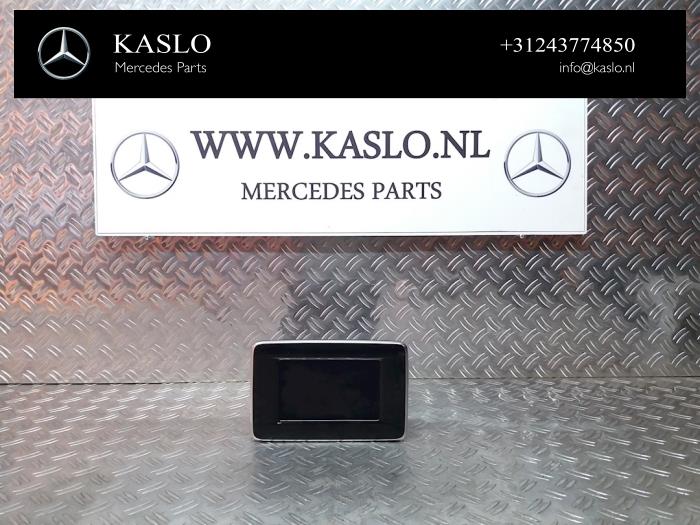 Begagnade Innerdisplay Mercedes A (W176) 1.8 A-200 CDI 16V Pris € 50,00 Marginaltabell erbjuds av kaslo auto parts