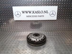 Usagé Volant d'inertie Mercedes A (W176) 1.6 A-180 16V Prix € 250,00 Règlement à la marge proposé par kaslo auto parts