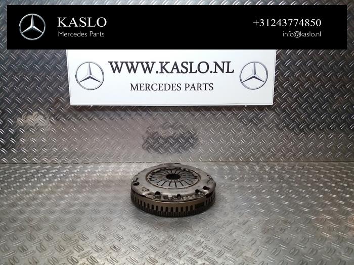 Gebrauchte Schwungrad Mercedes A (W169) 1.5 A-160 Preis auf Anfrage angeboten von kaslo auto parts