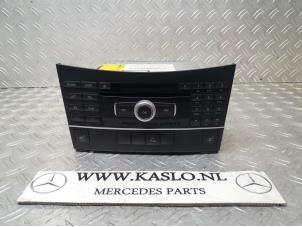 Usados Panel de control de radio Mercedes E (C207) E-250 CDI 16V Precio € 100,00 Norma de margen ofrecido por kaslo auto parts