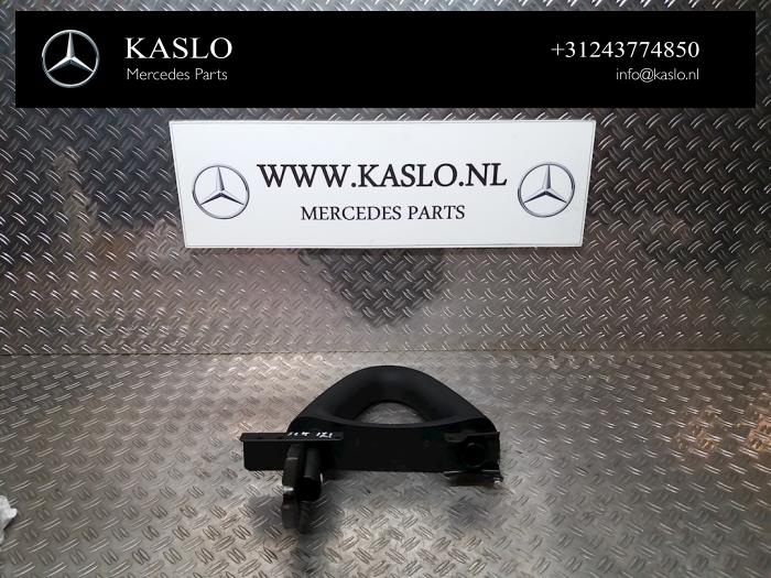 Gebrauchte Rollbügel Mercedes SLK (R171) 1.8 200 K 16V Preis auf Anfrage angeboten von kaslo auto parts
