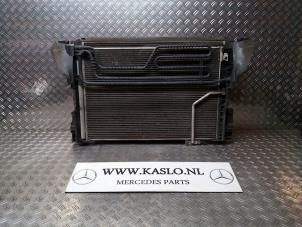 Usagé Radiateur Mercedes C (W204) 1.8 C-180K 16V Prix € 100,00 Règlement à la marge proposé par kaslo auto parts