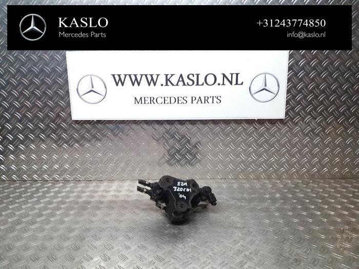 Begagnade Högtryckspump Mercedes E (W211) 3.2 E-320 CDI 24V Pris € 100,00 Marginaltabell erbjuds av kaslo auto parts