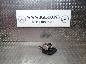 Used Rear seatbelt, right Mercedes CLK (W209) 2.2 200 CDI 16V Price € 50,00 Margin scheme offered by kaslo auto parts