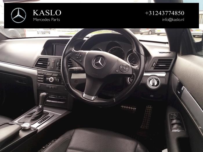 Begagnade Innerdisplay Mercedes E (C207) E-350 CDI V6 24V Pris € 50,00 Marginaltabell erbjuds av kaslo auto parts