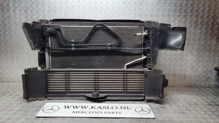 Air conditioning condenser from a Mercedes-Benz SLK (R172) 1.8 200 16V BlueEFFICIENCY 2011