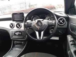 Used Interior display Mercedes CLA (117.3) 2.2 CLA-220 CDI 16V Price € 100,00 Margin scheme offered by kaslo auto parts
