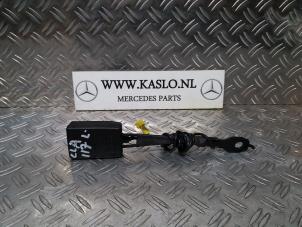Used Front seatbelt buckle, left Mercedes CLA (117.3) 1.6 CLA-180 16V Price € 50,00 Margin scheme offered by kaslo auto parts