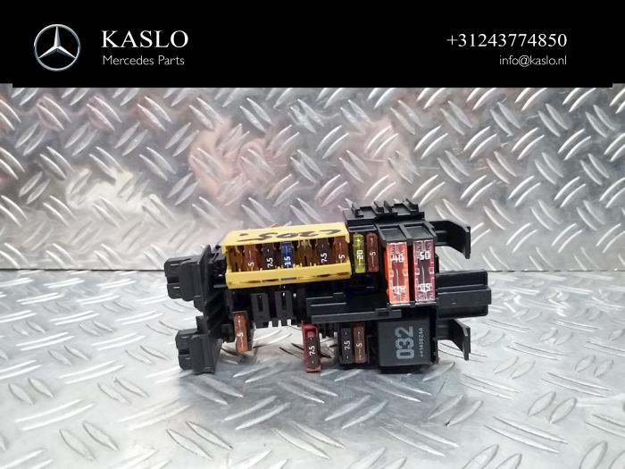 Fuse box Mercedes C C-220 2.2 CDI BlueTEC, C-220 d 16V - A2059067200