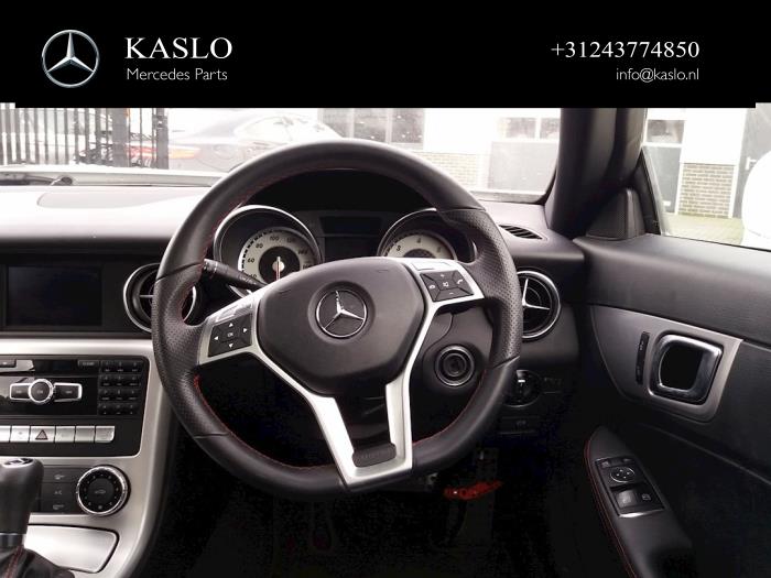 Begagnade Innerdisplay Mercedes SLK (R172) 2.1 250 CDI 16V BlueEFFICIENCY Pris € 50,00 Marginaltabell erbjuds av kaslo auto parts
