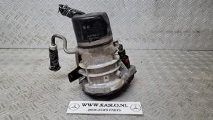 Used Power steering pump Mercedes SLC (R172) 2.1 250 d 16V Price € 350,00 Margin scheme offered by kaslo auto parts