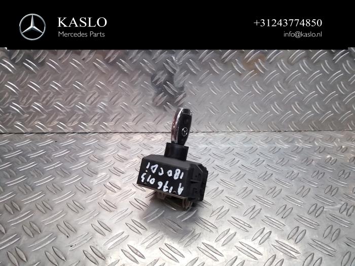Używane Stacyjka + Kluczyk Mercedes A (W176) 1.5 A-180 CDI, A-180d 16V Cena € 75,00 Procedura marży oferowane przez kaslo auto parts