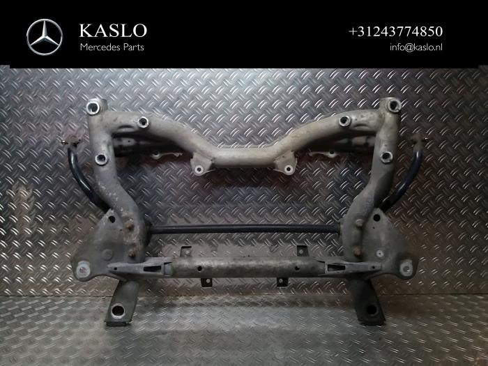 Usados Subchasis Mercedes C (C204) 1.8 C-180 CGI 16V BlueEfficiency Precio € 100,00 Norma de margen ofrecido por kaslo auto parts