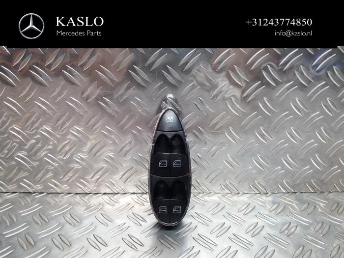 Usados Interruptor combinado de ventanillas Mercedes E (W211) 2.2 E-220 CDI 16V Precio € 40,00 Norma de margen ofrecido por kaslo auto parts