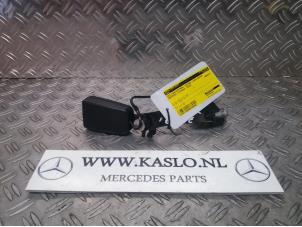 Usagé Insertion ceinture de sécurité arrière gauche Mercedes C (C205) C-220d 2.2 16V BlueTEC Prix sur demande proposé par kaslo auto parts
