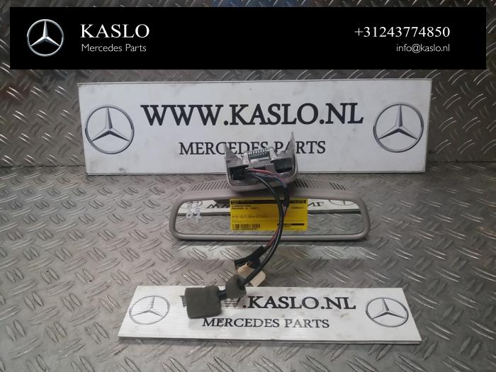 Używane Lusterko wewnetrzne Mercedes SL (R230) 3.5 SL-350 V6 24V Cena € 75,00 Procedura marży oferowane przez kaslo auto parts