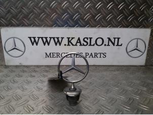 Used Emblem Mercedes E (W212) E-350 BlueTec V6 24V Price on request offered by kaslo auto parts