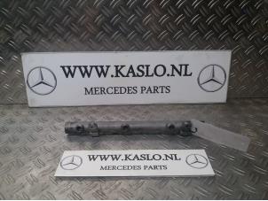 Used Fuel injector nozzle Mercedes E (W212) E-300 CDI V6 24V BlueEfficiency Price € 75,00 Margin scheme offered by kaslo auto parts