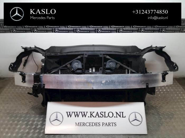 Begagnade Front Mercedes SL (R230) 3.7 SL-350 V6 18V Pris € 1.000,00 Marginaltabell erbjuds av kaslo auto parts