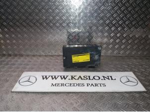 Usagé Ordinateur toit escamotable Mercedes SL (R230) 5.0 SL-500 V8 24V Prix € 200,00 Règlement à la marge proposé par kaslo auto parts