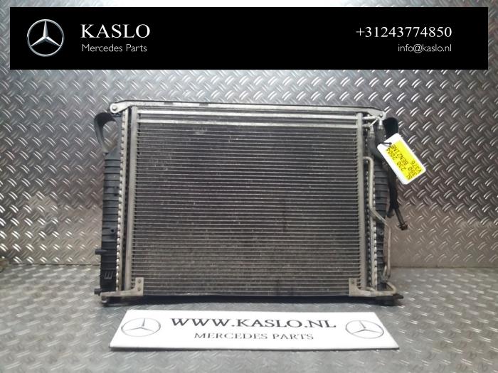Usagé Radiateur Mercedes SL (R230) 3.7 SL-350 V6 18V Prix sur demande proposé par kaslo auto parts