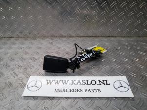 Usagé Insertion ceinture de sécurité arrière gauche Mercedes C (C205) C-250d 2.2 16V BlueTEC Prix sur demande proposé par kaslo auto parts