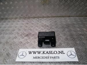 Used Glow plug relay Mercedes S (W220) 3.2 S-320 CDI 24V Price € 40,00 Margin scheme offered by kaslo auto parts