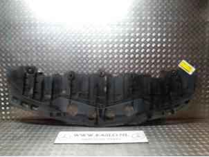 Usagé Pare-chocs plaque inférieure Mercedes B (W245,242) 2.0 B-200 16V Turbo Prix € 50,00 Règlement à la marge proposé par kaslo auto parts