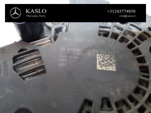 Dynamo från en Mercedes-Benz A (W176) 1.5 A-180 CDI, A-180d 16V 2014
