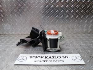 Used Front seatbelt, left Mercedes A (177.0) 2.0 A-220 Turbo 16V Price € 150,00 Margin scheme offered by kaslo auto parts