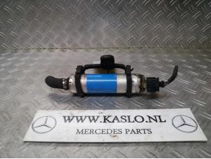 Usagé Pompe carburant électrique Mercedes SL (R230) 3.5 SL-350 V6 24V Prix sur demande proposé par kaslo auto parts