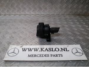 Gebrauchte Zusätzliche Wasserpumpe Mercedes SLK (R172) 2.1 250 CDI 16V BlueEFFICIENCY Preis auf Anfrage angeboten von kaslo auto parts