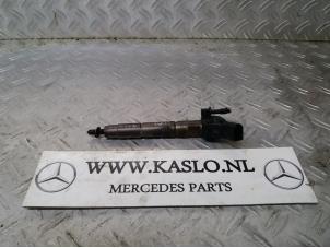 Used Injector (diesel) Mercedes ML II (164/4JG) 3.0 ML-320 CDI V6 24V Price € 100,00 Margin scheme offered by kaslo auto parts
