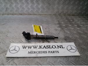 Używane Wtryskiwacz (Diesel) Mercedes ML II (164/4JG) 3.0 ML-320 CDI V6 24V Cena € 100,00 Procedura marży oferowane przez kaslo auto parts