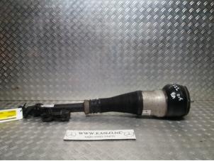 Used Rear shock absorber rod, left Mercedes S (W222/V222/X222) 3.0 S-350 BlueTec, S-350 d 24V Price € 600,00 Margin scheme offered by kaslo auto parts
