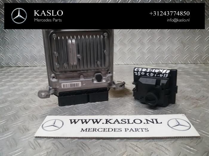 Used Ignition lock + computer Mercedes C (C205) C-250d 2.2 16V BlueTEC Price € 300,00 Margin scheme offered by kaslo auto parts