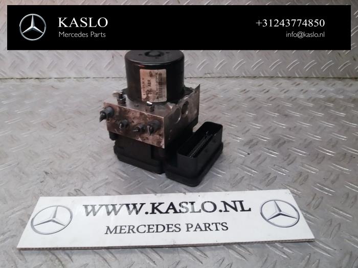 Used ABS pump Mercedes C (W204) 2.2 C-200 CDI 16V BlueEFFICIENCY Price € 50,00 Margin scheme offered by kaslo auto parts
