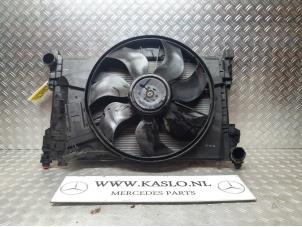Used Radiator fan Mercedes C Sportcoupé (C203) 1.8 C-180K 16V Price on request offered by kaslo auto parts