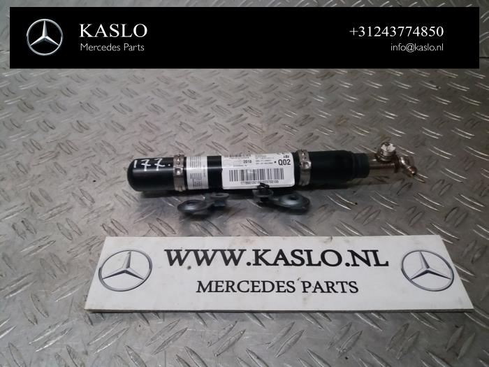 Używane Generator gazu Mercedes A (177.0) 1.3 A-200 Turbo 16V Cena € 100,00 Procedura marży oferowane przez kaslo auto parts