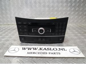 Used Radio control panel Mercedes E (W212) Price € 150,00 Margin scheme offered by kaslo auto parts