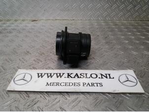 Usados Medidor de masa de aire Mercedes B (W245,242) 2.0 B-180 CDI 16V Precio € 30,00 Norma de margen ofrecido por kaslo auto parts